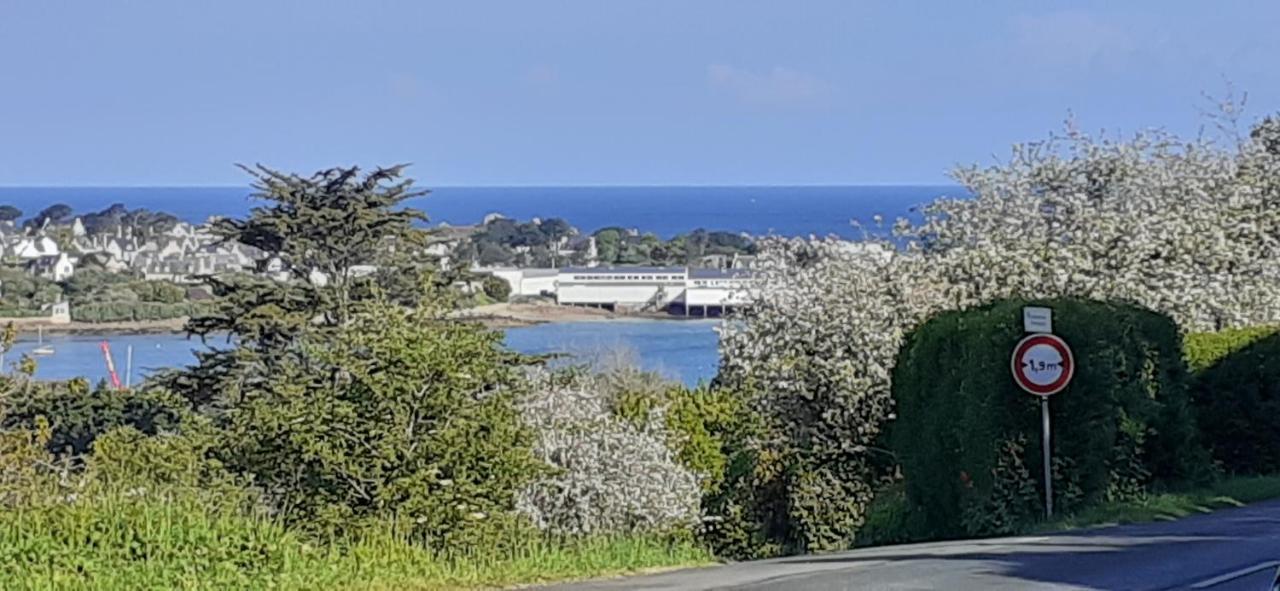 Appartement Proche Bord De Mer Plougasnou Esterno foto